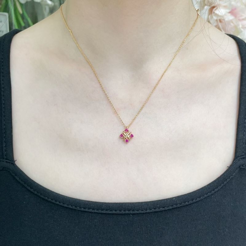 T*f*ny necklaces